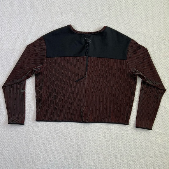 Nike Run Division Women Black Red Mid layer - Picture 8 of 14